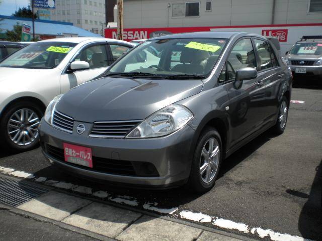 Nissan Tiida Latio 15S