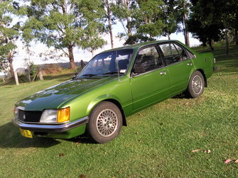 Holden Commodore SL VH