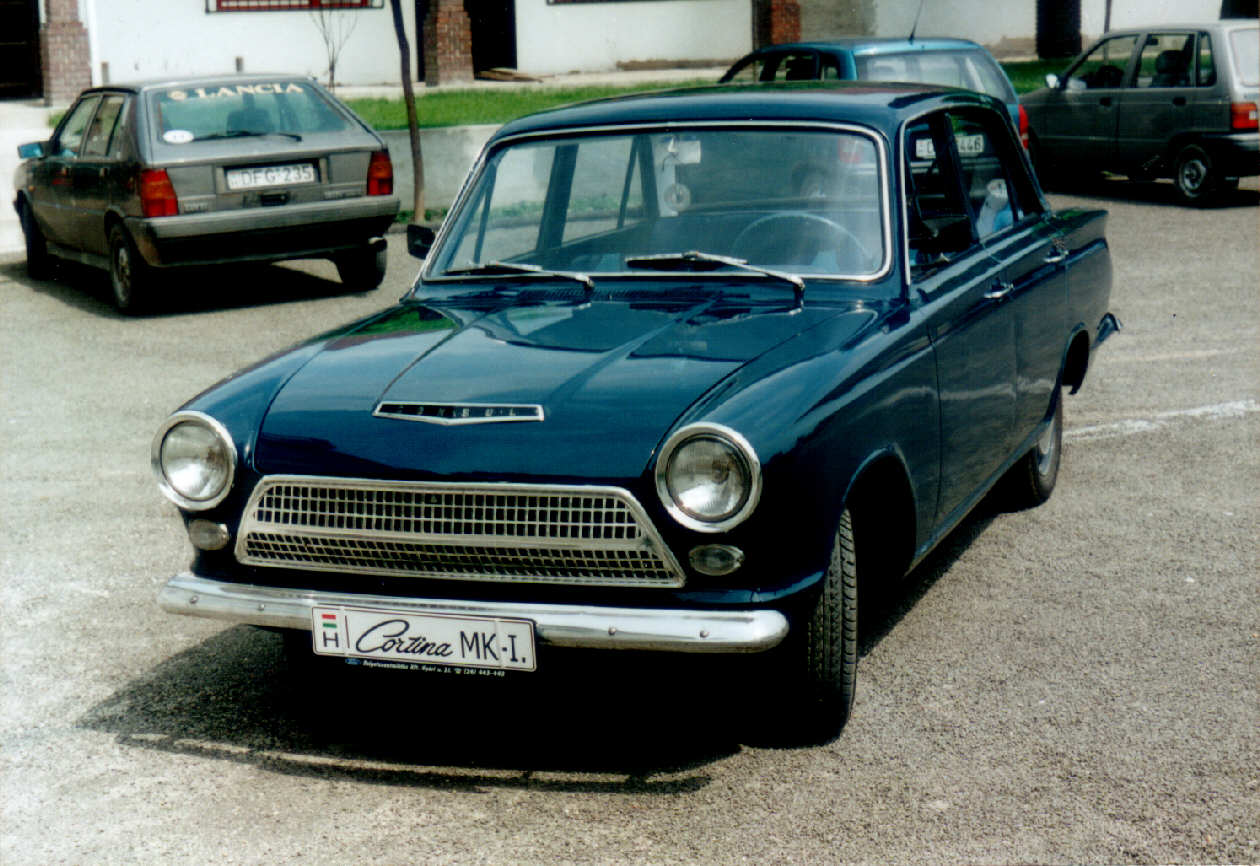 Ford Consul Cortina