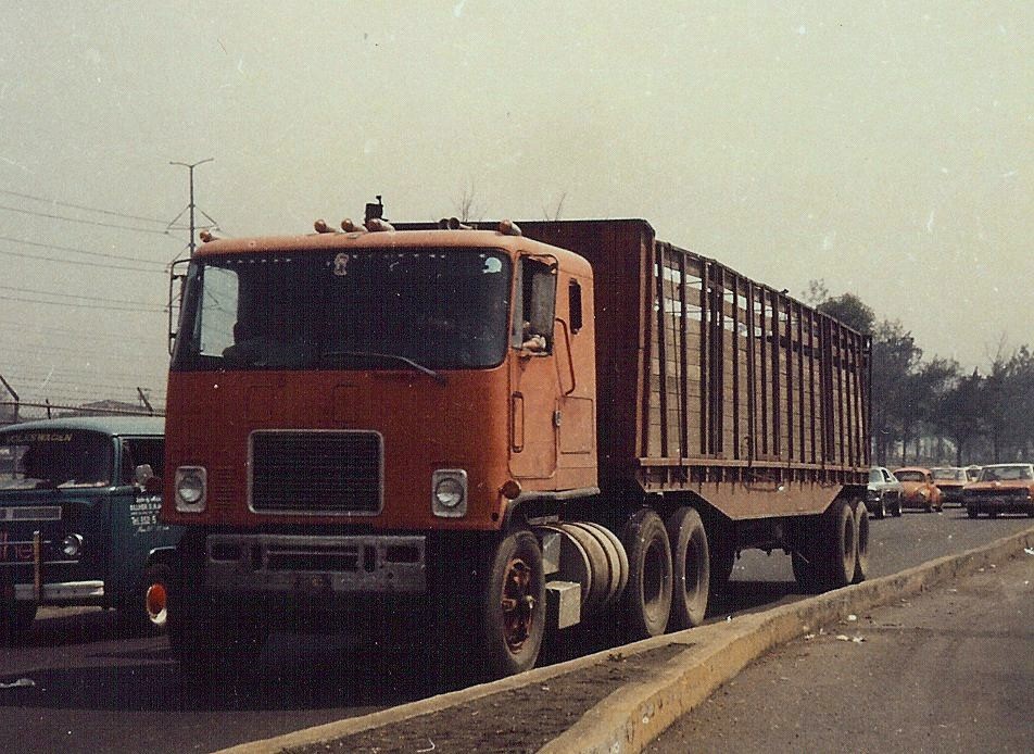 Chevrolet Titan 90