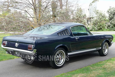 Ford Mustang 22 Fastback