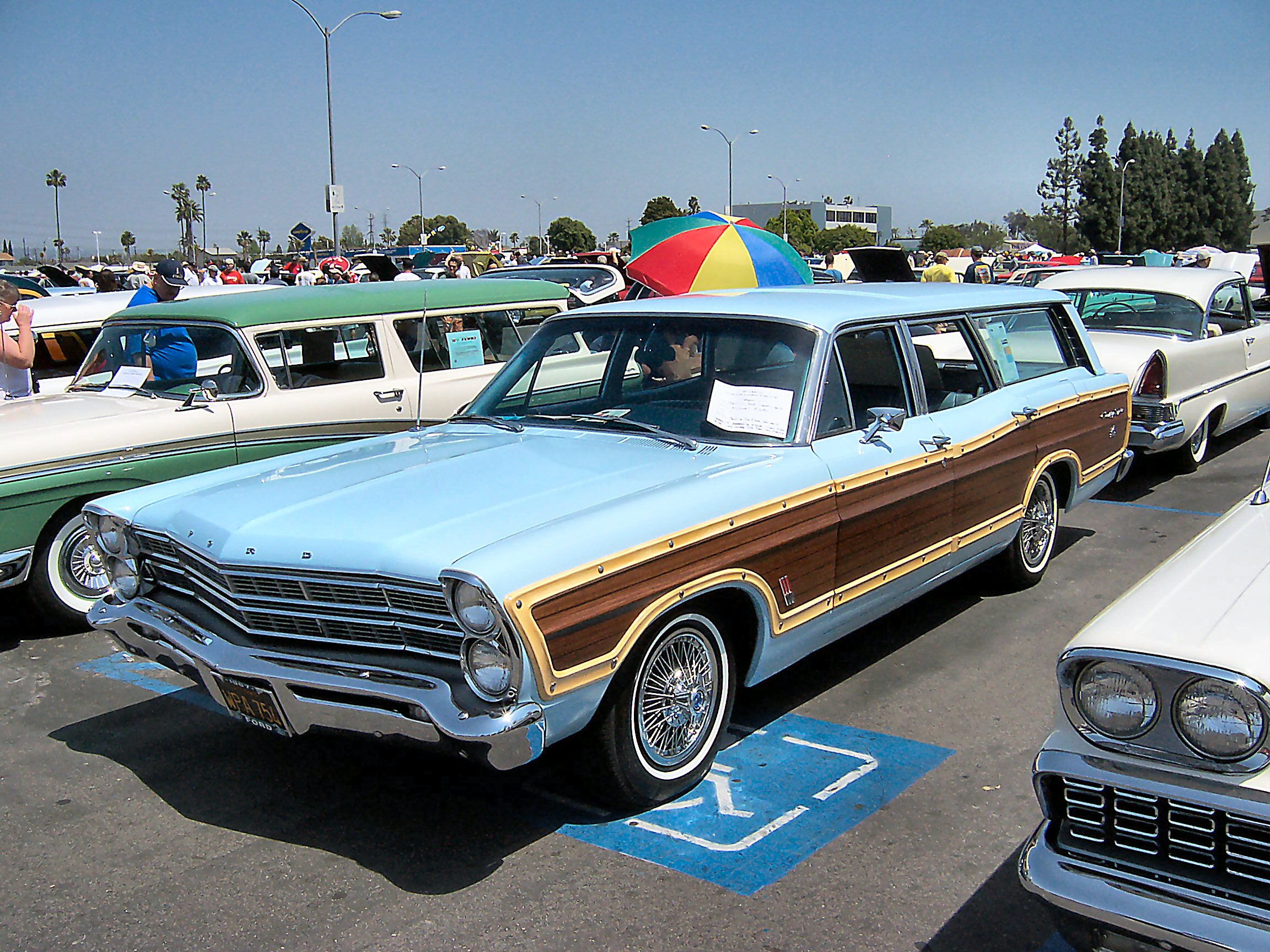 Ford Country Squire