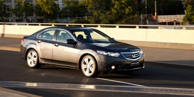 Honda Accord Euro 23