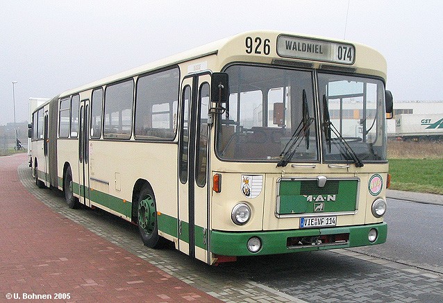 MAN SG220