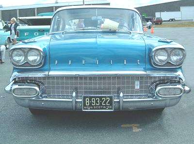 Pontiac Pathfinder 4dr Pontiac Pathfinder 4dr