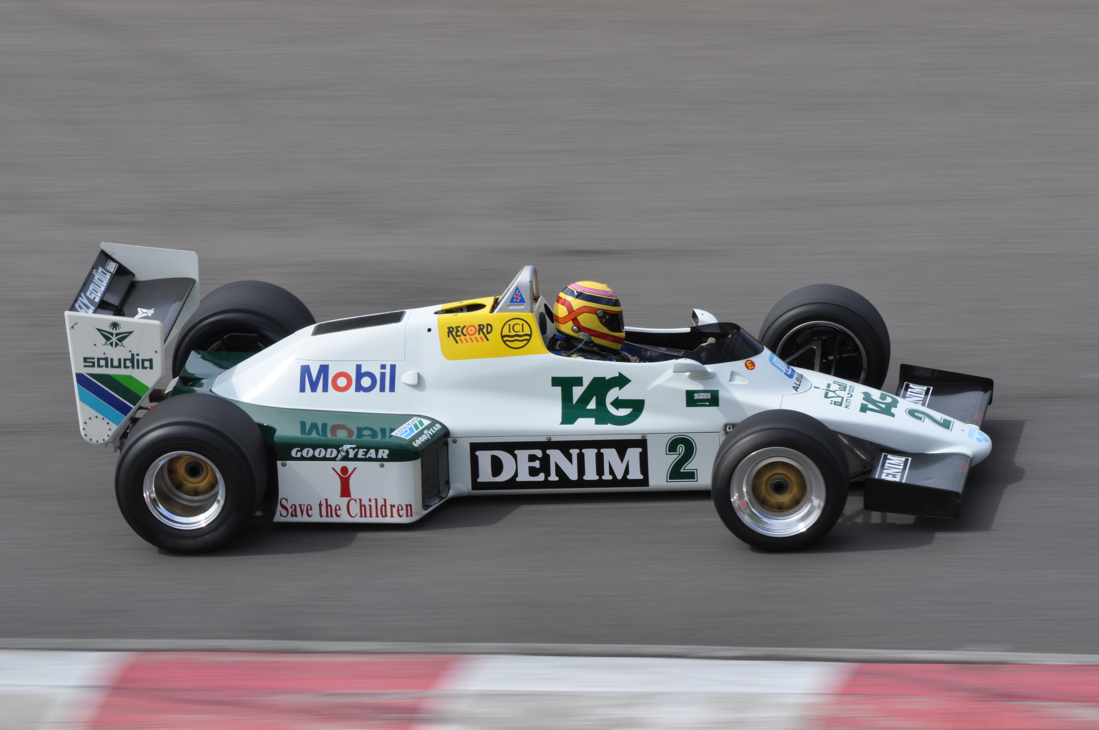 Williams FW08C