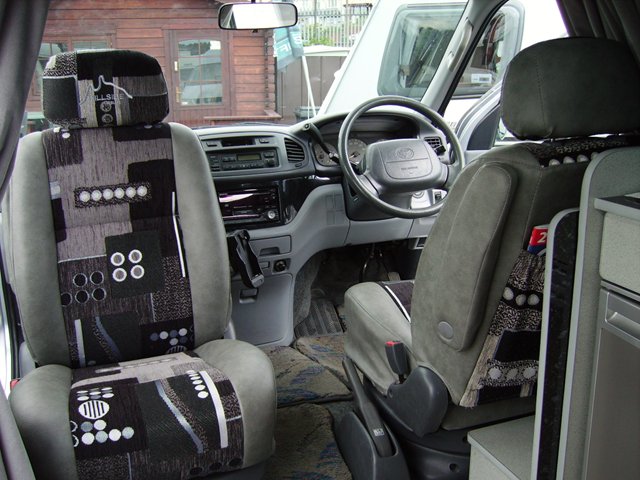 Toyota Hiace Regius