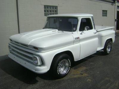 Chevrolet Custom C10 Stepside