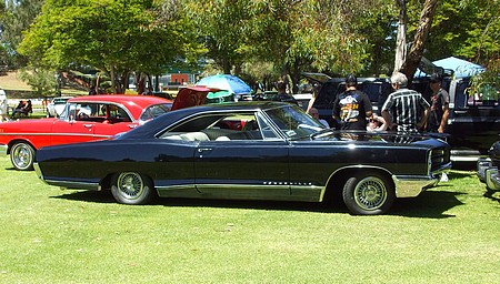 Pontiac Bonneville coupe