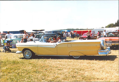 Ford Fairlane 500 Convertible