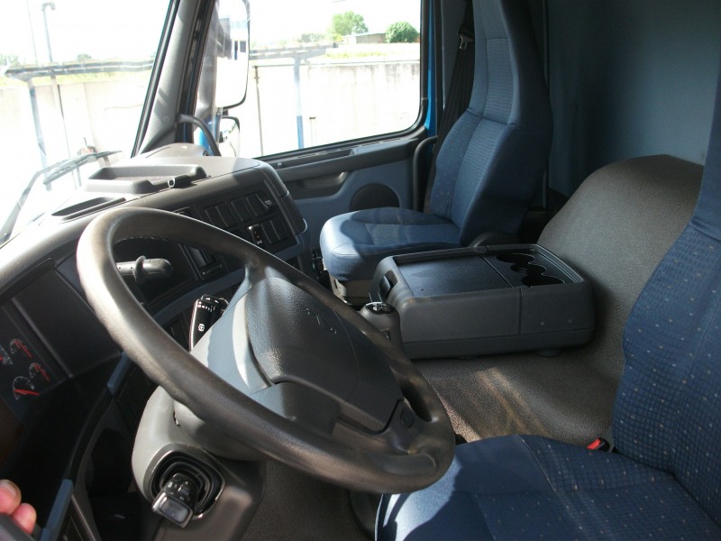 Volvo FM-400 8X2