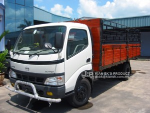 Hino XZU 300