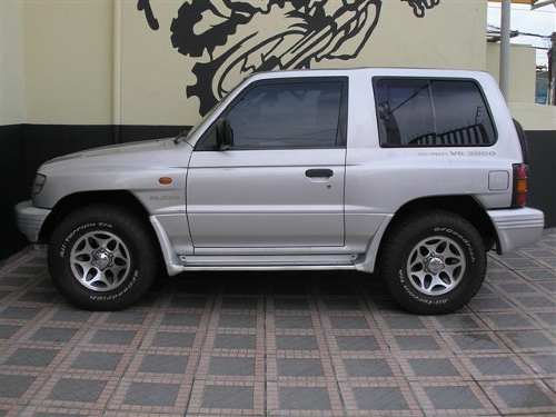 Mitsubishi Pajero GLS-B V6 3000