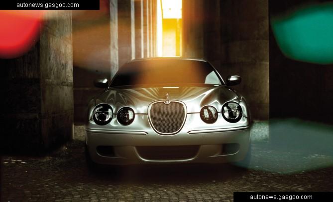 Jaguar S-Type 30