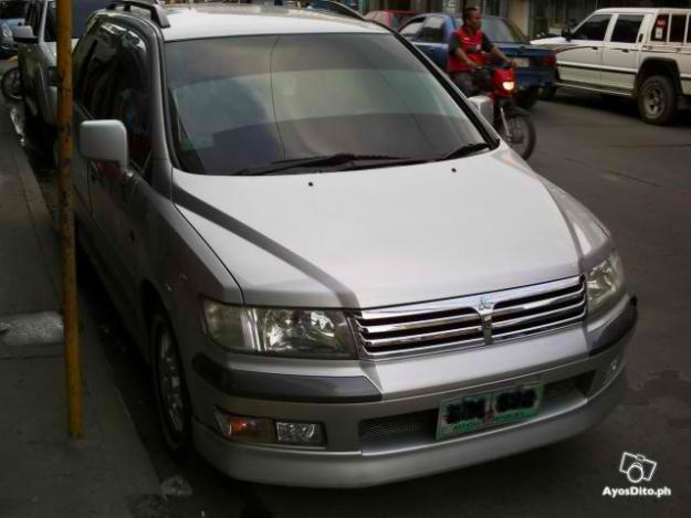 Mitsubishi Grandis Exceed 20 GDi