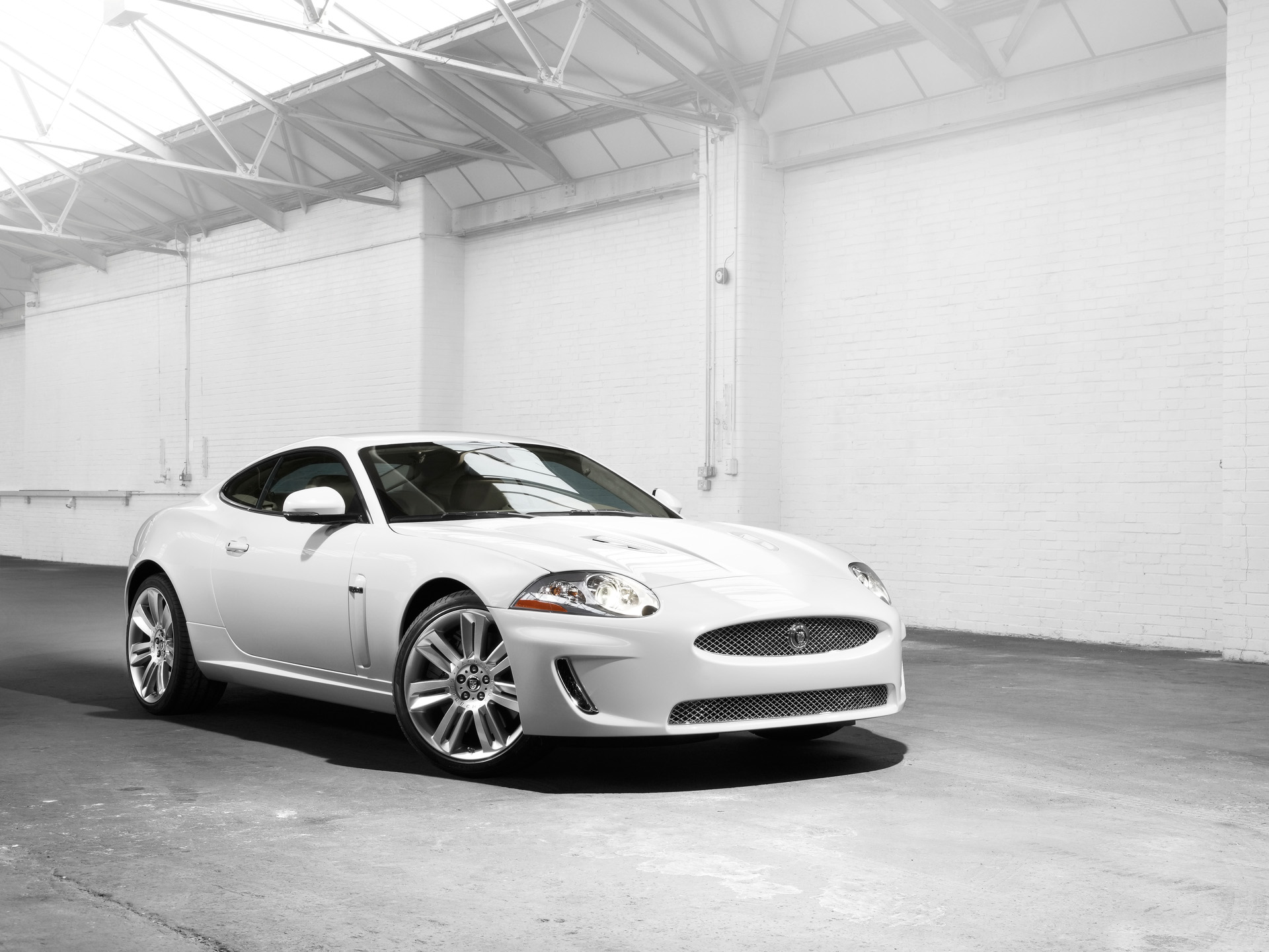 Jaguar XKR