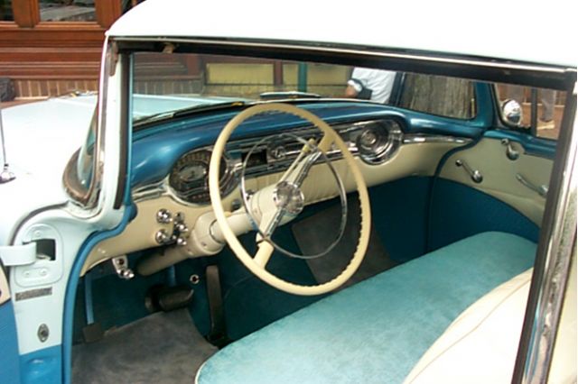 Oldsmobile Super 88 Holiday Sport Coupe