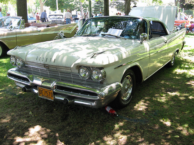 De Soto Firesweep 2-dr Hardtop