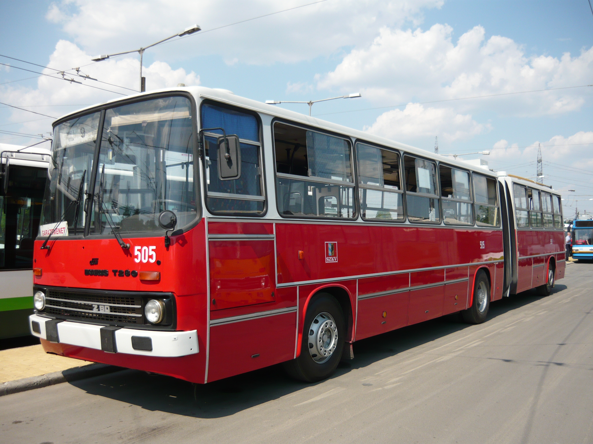 Ikarus 280