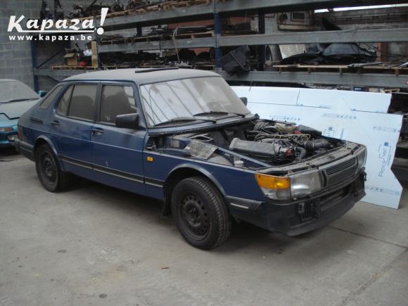 Saab 900 i 8V