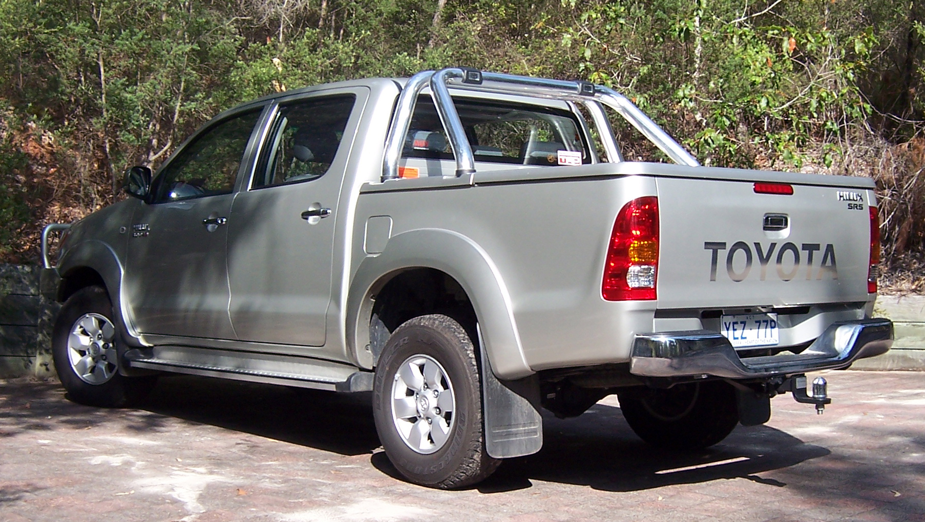 Toyota Hilux SR