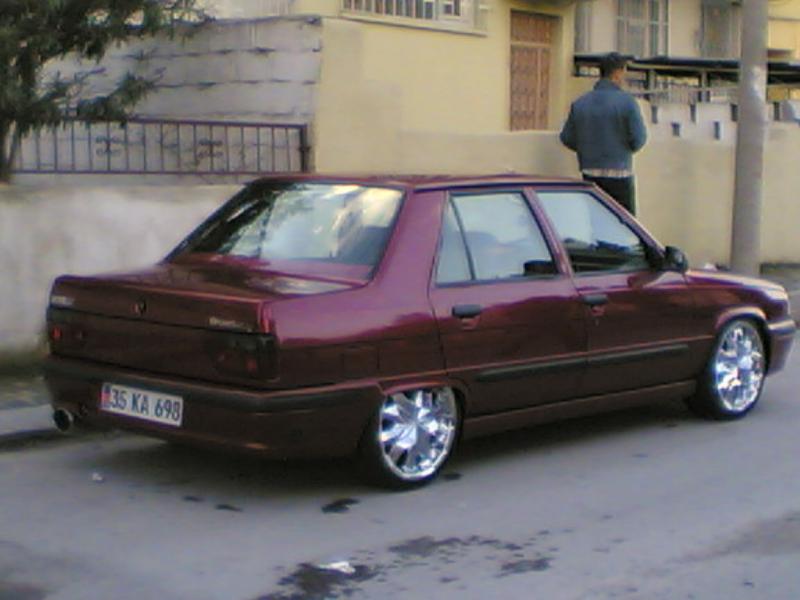 Renault 9 Fairway