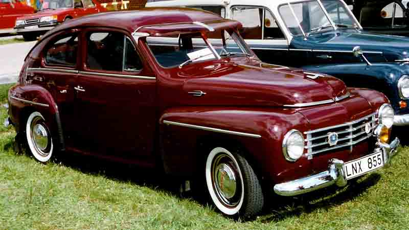 Volvo PV444