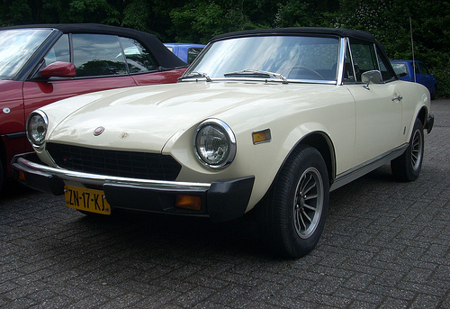 Fiat 124 Sport Spider 1800 USA