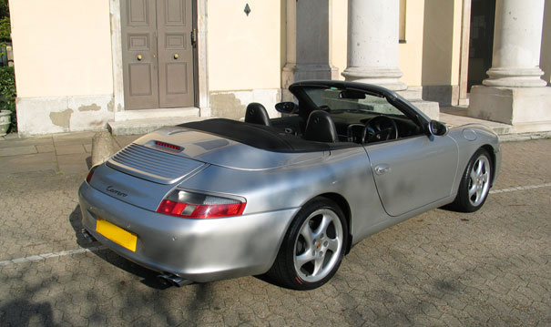 Porsche 911 Carrera 2 Cabriolet