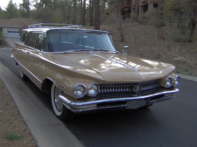 Buick Invicta wagon