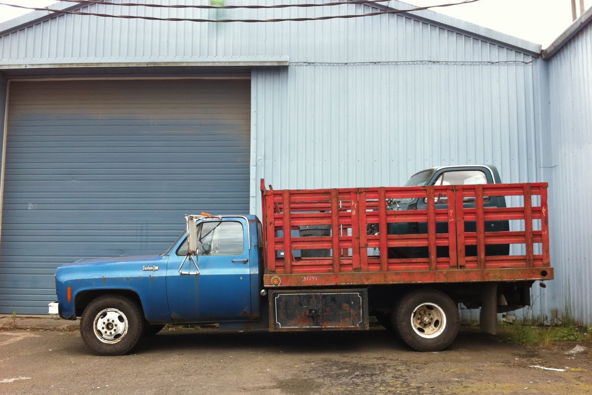 Chevrolet C-30 Custom Deluxe Tow