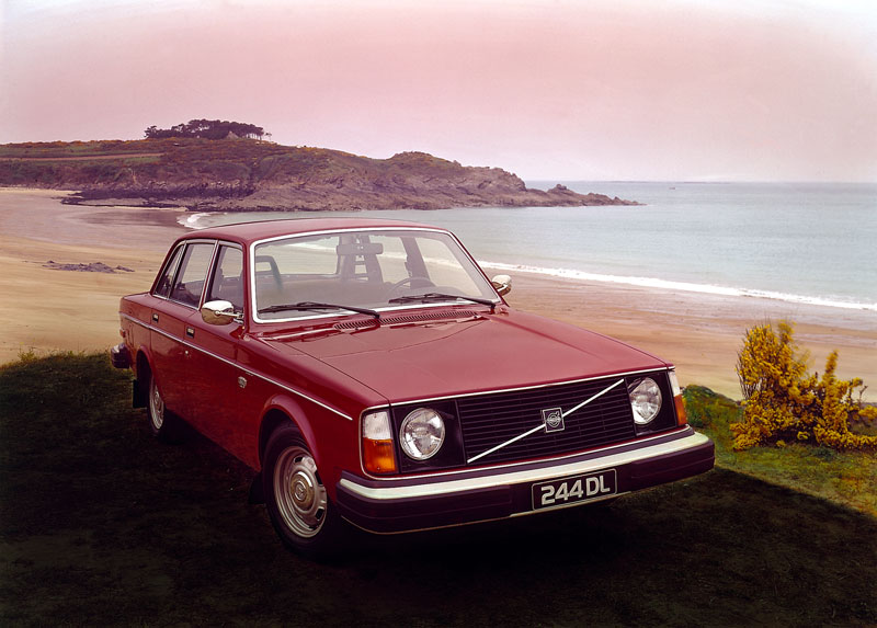 Volvo 242L