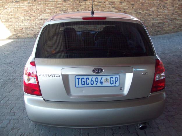 Kia Cerato 16 LX