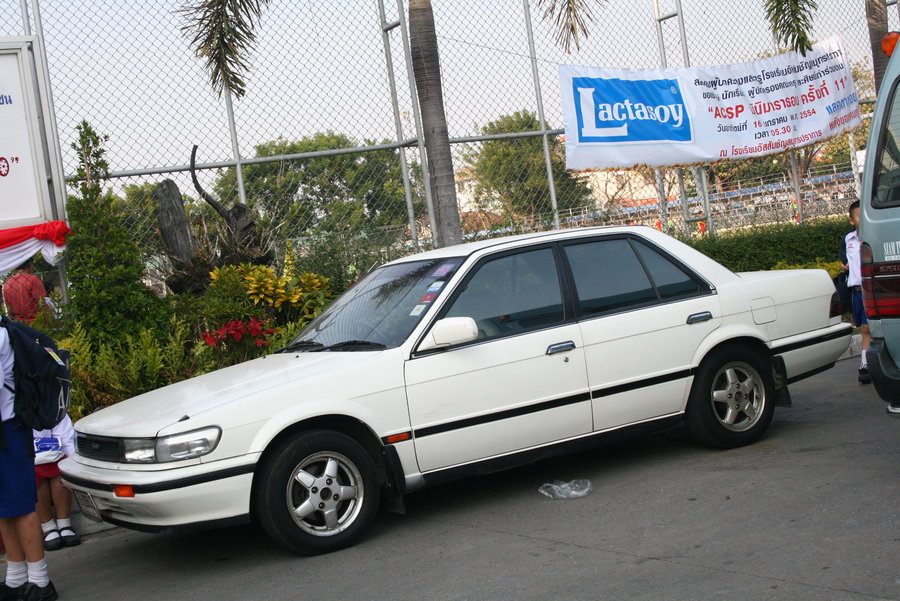 Nissan Bluebird SSS 18