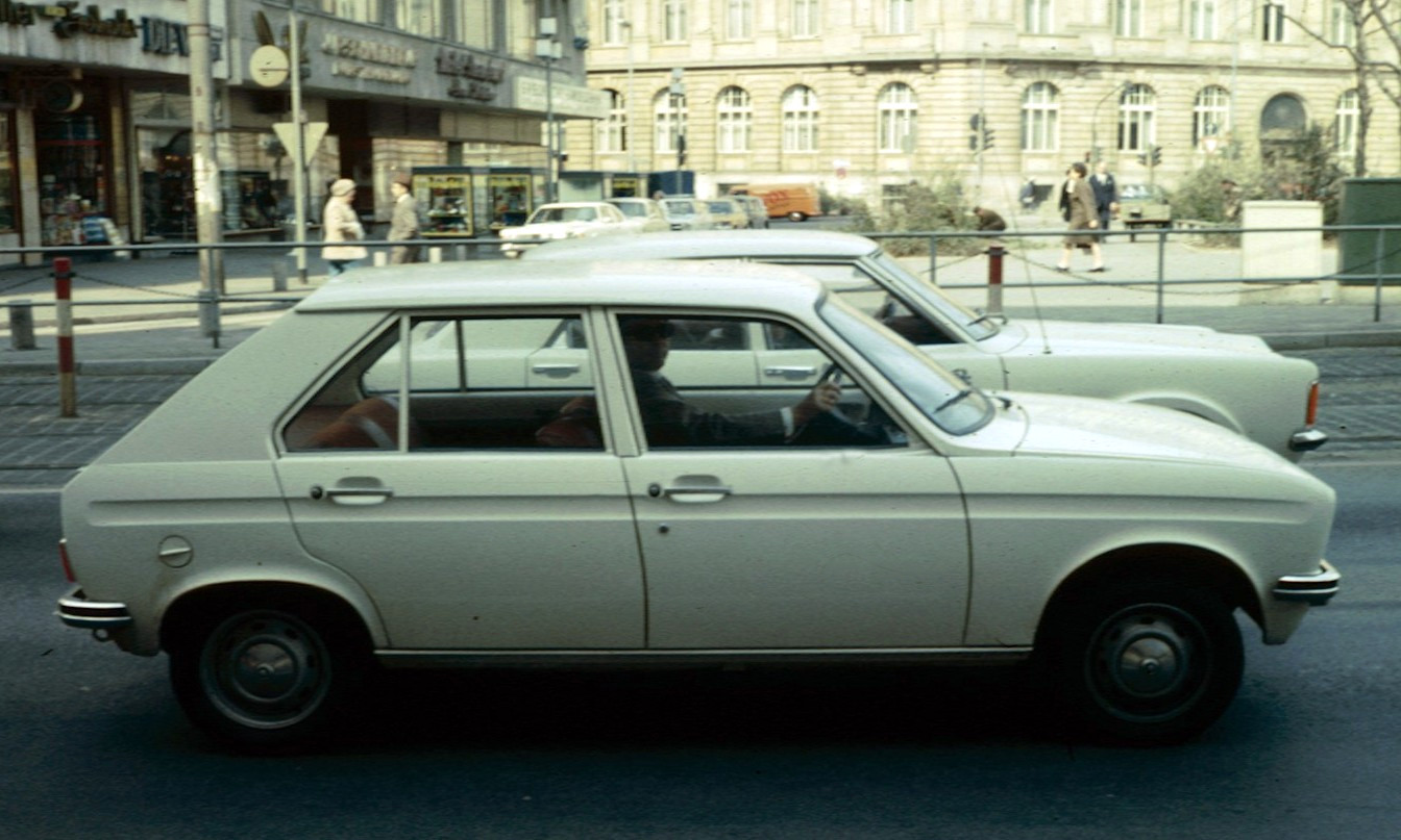 Peugeot 104