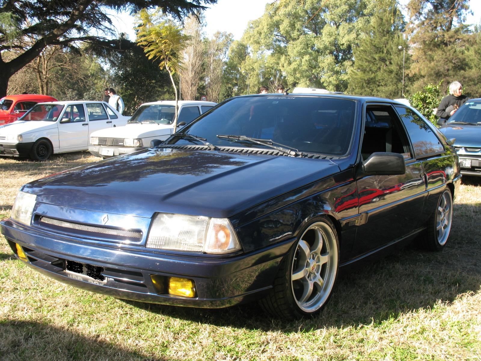 Renault Fuego GTA