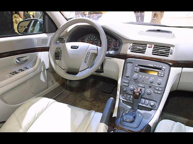 Volvo S80 24