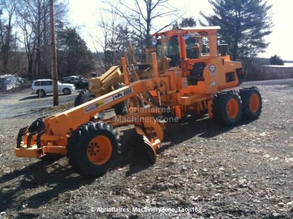 New Holland 685-B LeeBoy