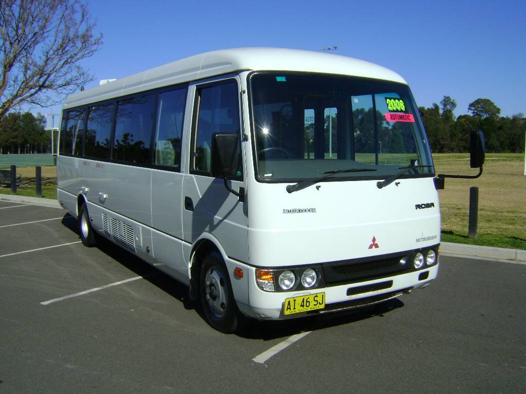 Mitsubishi Rosa Deluxe