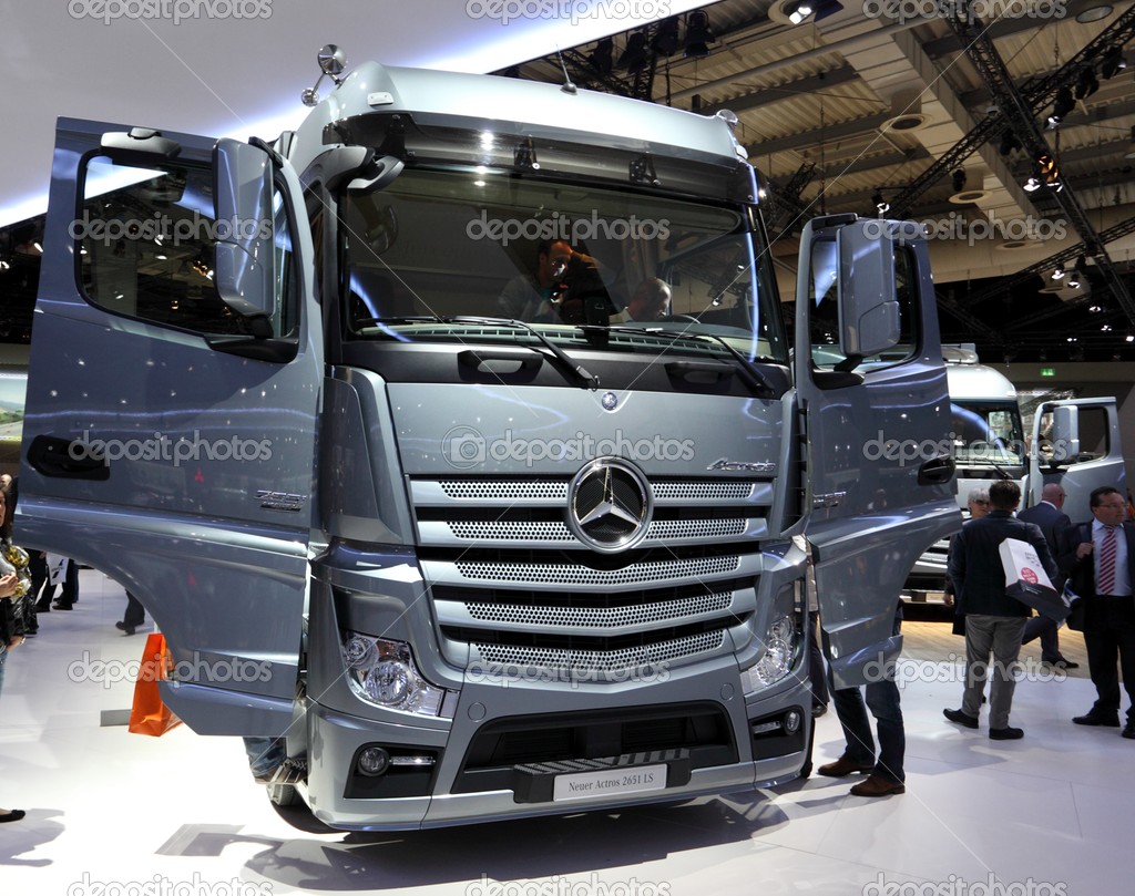 Mercedes-Benz Actros 2651