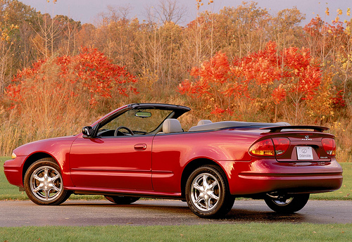 Oldsmobile Alero concept car