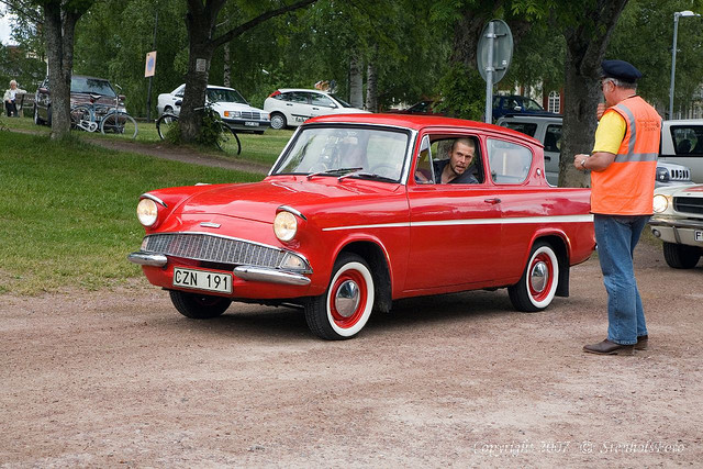 Ford 106 E ANGLIA