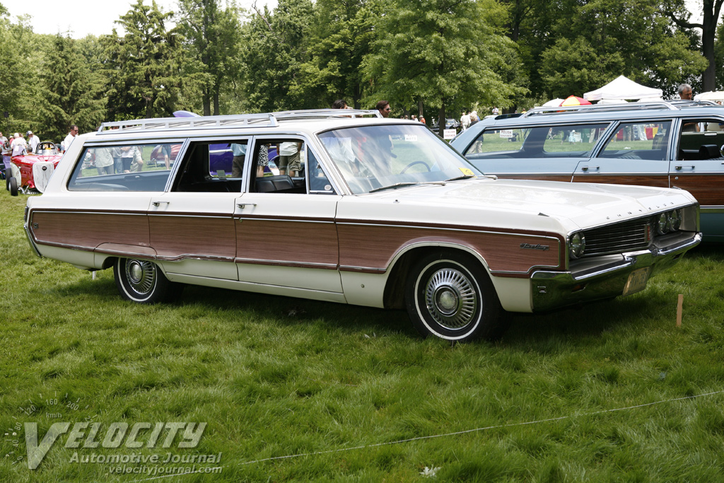 Chrysler Newport TownCountry wagon