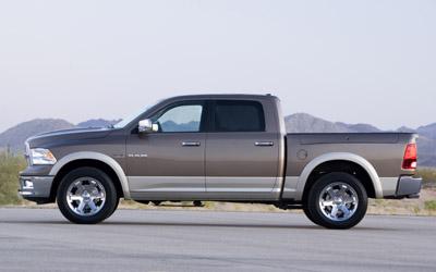 Dodge Ram 3500 SLT Mega-Cab