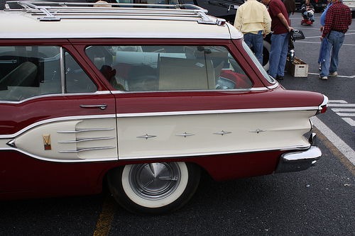 Pontiac Star Chief Custom Safari wagon