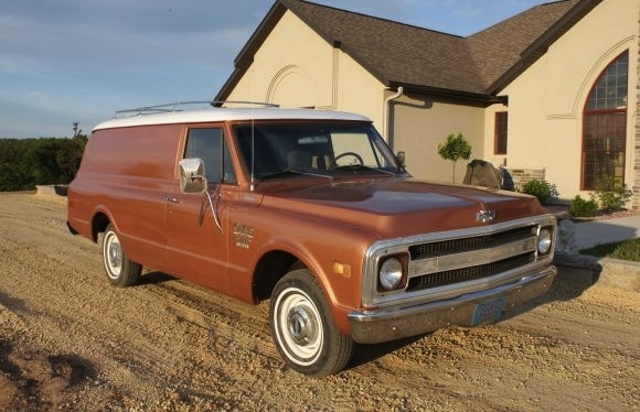 Chevrolet C-10 Panel