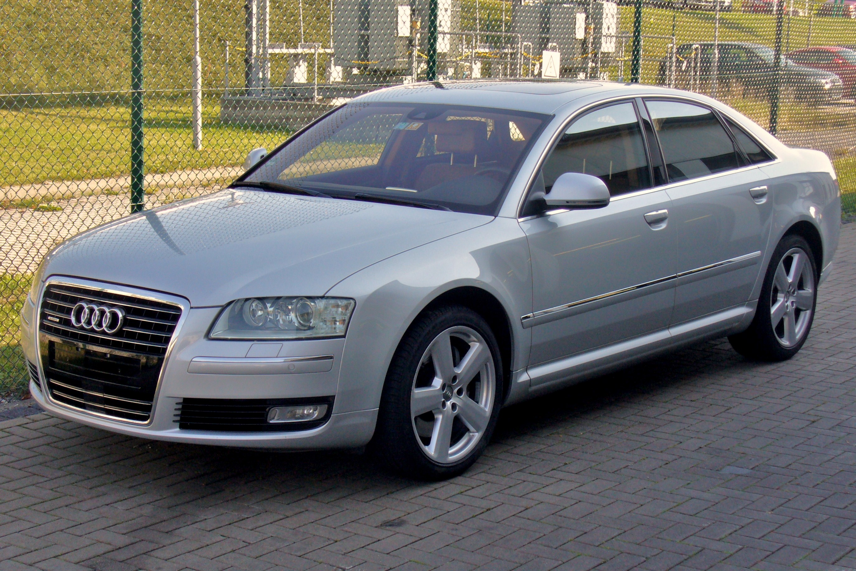 Audi A8 Quattro