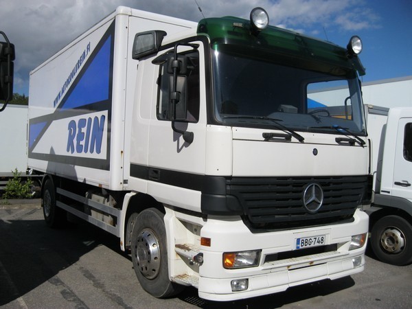 Mercedes-Benz Actros 1835L