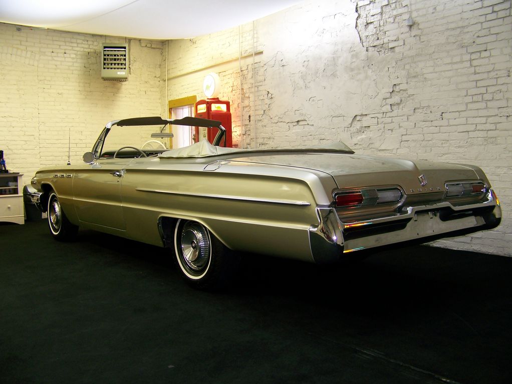 Buick Invicta convertible