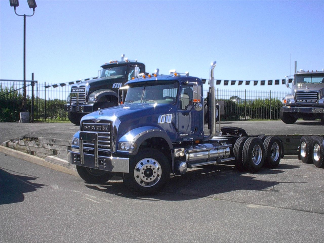 Mack GU713 Granite